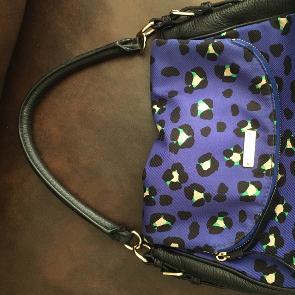 kate Spade New York Cobble Hill Small Devin Bag - Picture 11 of 13